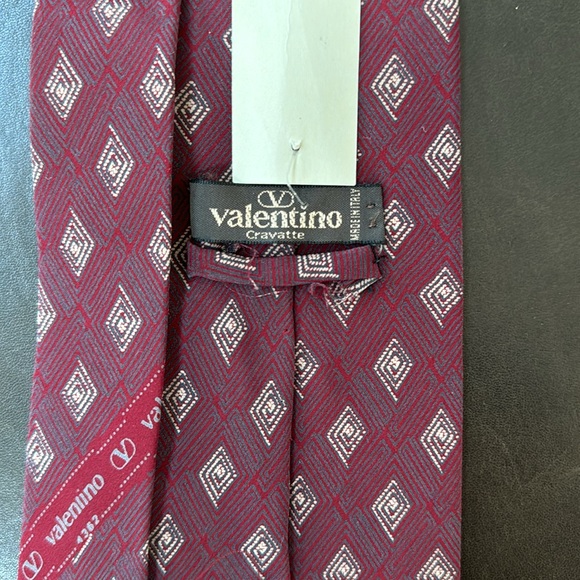 Valentino Men’s Tie - Picture 2 of 6